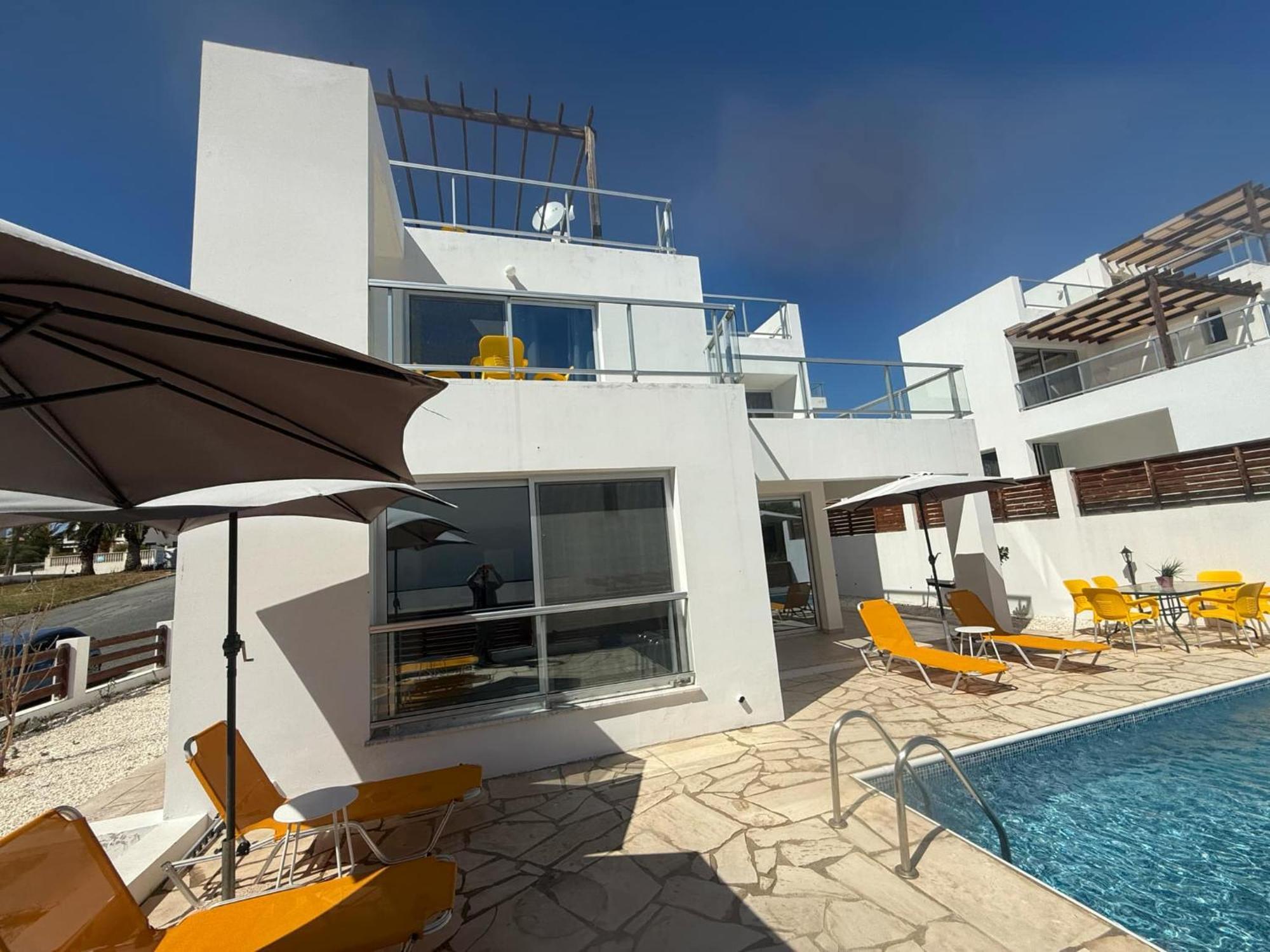 Villa Mulberry Retreat 0,5Km From Everything Коръл бей Екстериор снимка